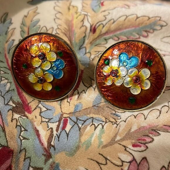 đť…şmade in Japan Vintage Enamel Floral Earrings - Picture 1 of 4